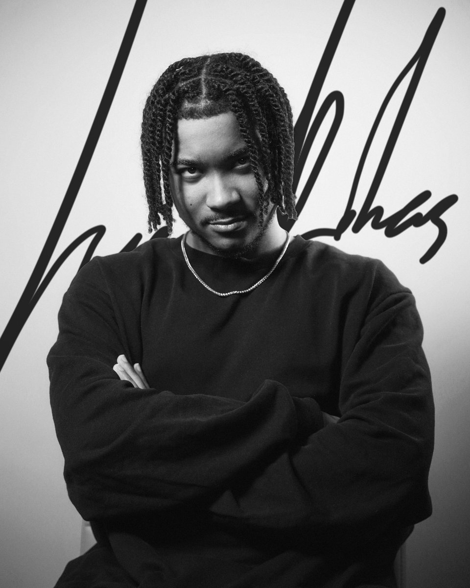 jayribas.com 

Hi guys, I’ve very excited to announce the launch of my brand new website! Check it out to experience my works like never before 🖤🖤
