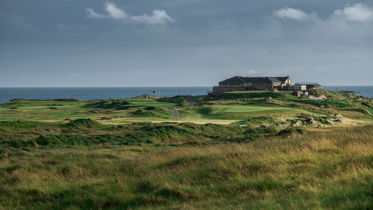 ⛳️ Tee off the perfect day on the greens at Connemara Golf Links! 🌟 Now, top it off with a mouth-watering post-golf meal in our clubhouse. 🍽️ Relish and refuel after a fantastic round on the course. Don't miss out - come join us for a delicious dining experience!