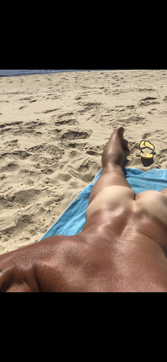 abdnfox's tweet image. No idea why I’ve white bits !