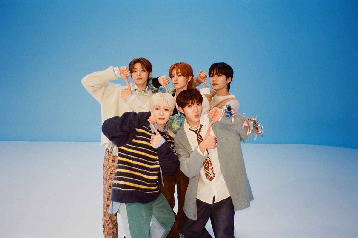 필름카메라로 기록한 2월의 추억📸 3월에도 쭈욱 엠투와 함께해요❣ #2월의엠투 #M2film #Performance37 #더윈드 #THEWIND #The_Wind <a href="/officialTheWind/">더윈드 (The Wind)</a>
