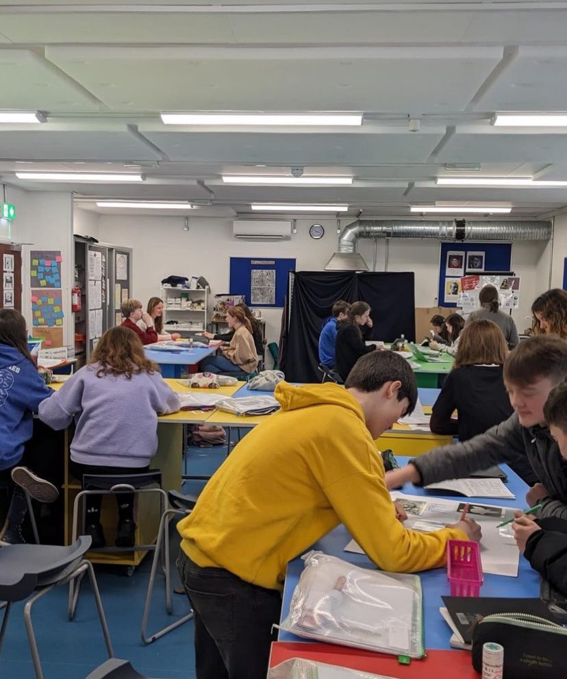 hcetss's tweet photo. First year visual art improving their critical and visual language by analysing artworks! A fantastic display of talent and hard work. Well done to all of our artists! 🎨🖌️ #educatetogether #art #visualart #artmodule #firstyear #hcetss https://t.co/kYjV2f3wDa