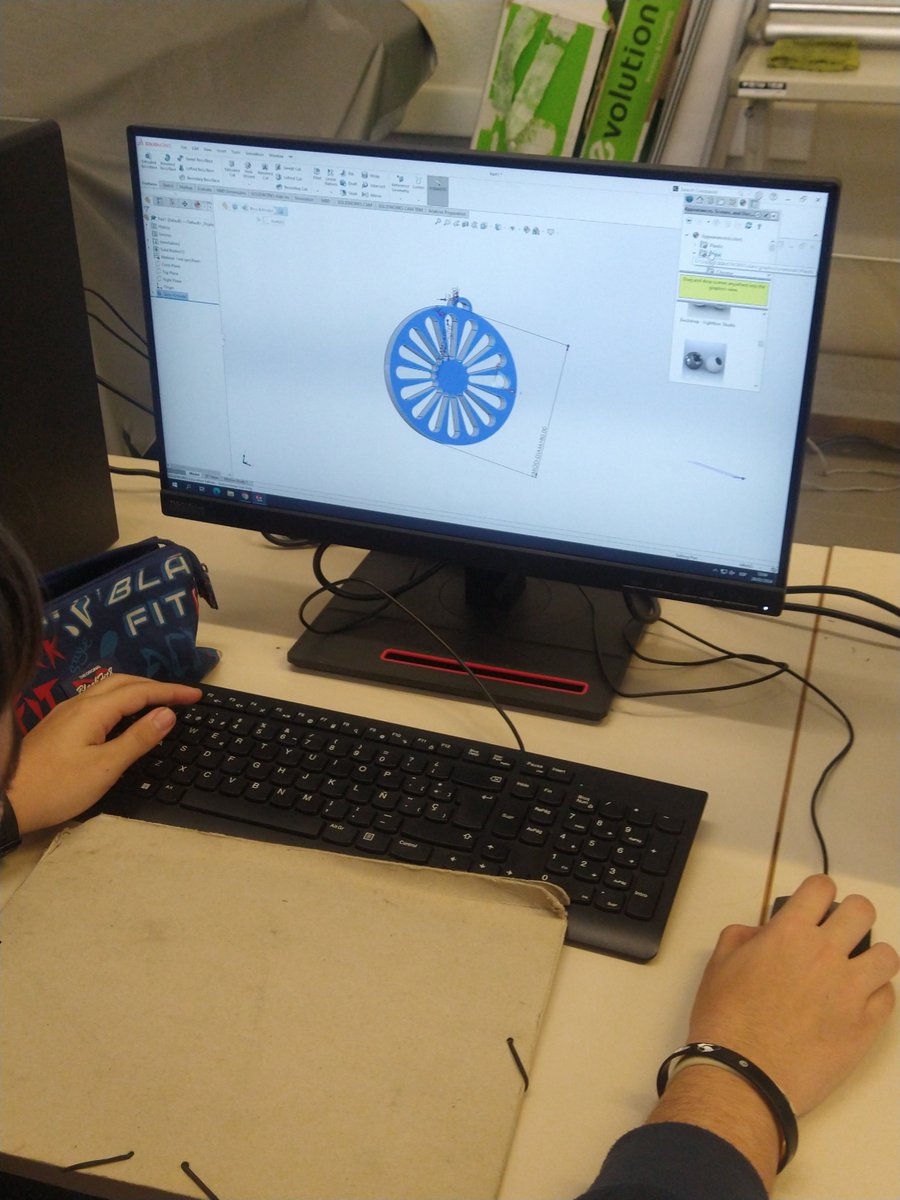 InsJaumeHuguet's tweet image. Aquests dies hem fet una activitat col.laborativa entre els alumnes de 1r del CFGM de Mecanització i els de Sistemes Microinformàtics i Xarxes per fomentar el treball en equip entre alumnes de diferents cicles. #impressio3D #3D

➡️tuit.cat/3BKW6