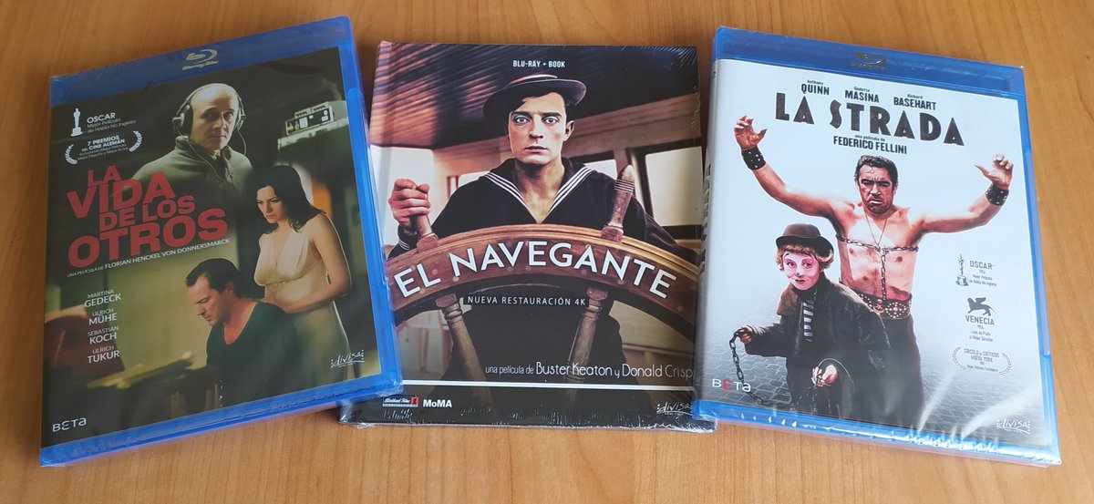 Ya están a la venta, por 1a vez en #bluray, las ediciones de clásicos #LaStrada de Fellini y la premiada #LaVidadelosOtros. Y #ElNavegante de Buster Keaton en digibook #Cine 
Las enseñaremos en el próximo directo de Youtube #Formatofisico <a href="/FilmBayona/">JA Bayona</a>  
Gracias @divisahomevideo