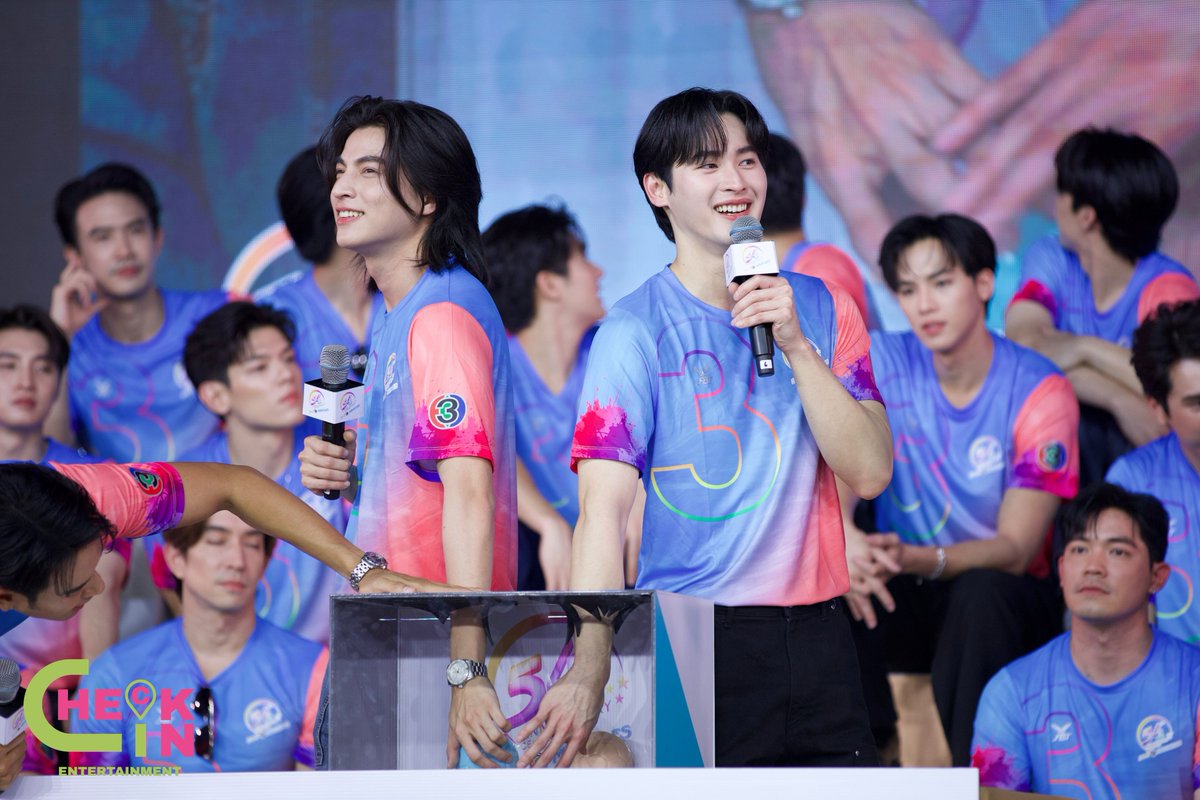 Checkin_ent's tweet photo. “เก้า นพเก้า - กลัฟ คณาวุฒิ” ทีมสีฟ้า และ ทีมสีพีช ในงาน "มหกรรมความบันเทิงฉลองครบรอบ 54 ปี" ภายใต้ชื่อ "54 ปี 3 Miracles" ⚽️🏃🏻

GULF​ X CH3 ANNIVERSARY

#แถลงข่าวฟุตบอล54ปีช่อง3 
#54ปี3Miracles
#number_9th
#งุ้งงิ้งๆของนพเก้า
#GulfKanawut https://t.co/zWatR8YQXR