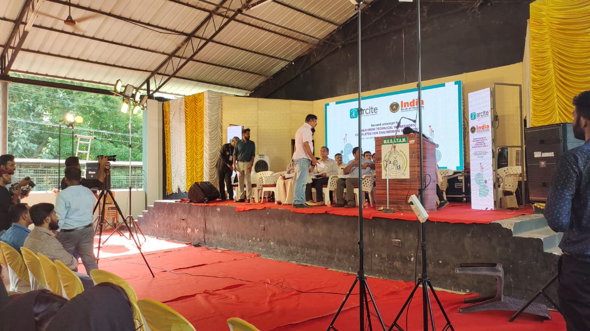 indiabookrecord's tweet image. Mohammed Sajin S from Kollam, Kerala, has etched his name in the #IndiaBookofRecords by setting remarkable record in #engineeringeducation.
Mohammed conducted astonishing 150 #technicalworkshops, showcasing advancements &amp;amp; career opportunities across various engineering streams.