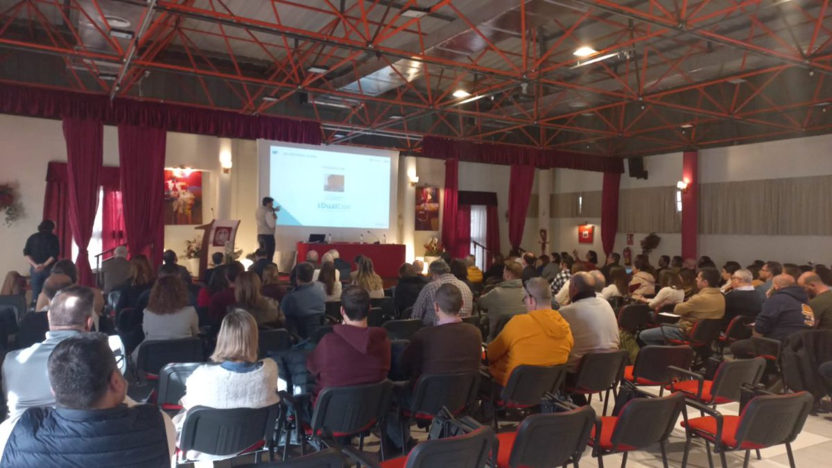 CaixaBank Dualiza (@cabk_dualiza) on Twitter photo 🏁Ruta a la Dual
👨🏫Taller para profes de FP en #Melilla <a href="/CIFPMelillaRVE/">CIFP Reina Victoria Eugenia</a>
Todo lo necesario para conocer los nuevos regímenes FP y adaptarse a proyectos de formación Dual
Asiste nuestra compañera <a href="/evaguado/">eva aguado</a> 🏁Ruta a la Dual
👨🏫Taller para profes de FP en #Melilla <a href="/CIFPMelillaRVE/">CIFP Reina Victoria Eugenia</a>
Todo lo necesario para conocer los nuevos regímenes FP y adaptarse a proyectos de formación Dual
Asiste nuestra compañera <a href="/evaguado/">eva aguado</a>