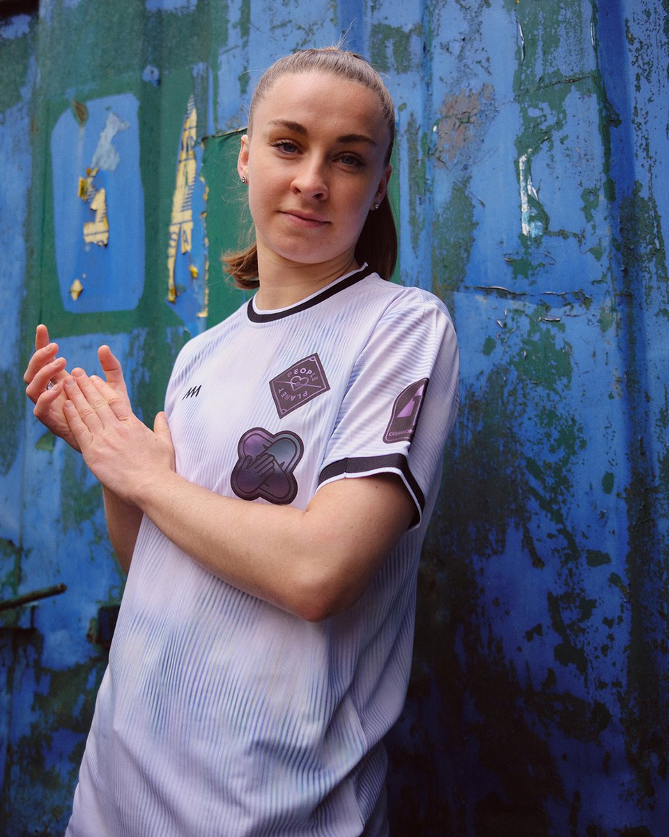Niamh Charles wants to 'create the space' for mental health in football. The 24-year-old has experienced some of the most epic highs in football – but with those highs come lows – something the Chelsea defender wants to talk about. Read: bit.ly/3Tgm6Ab (@AmiLouCri)