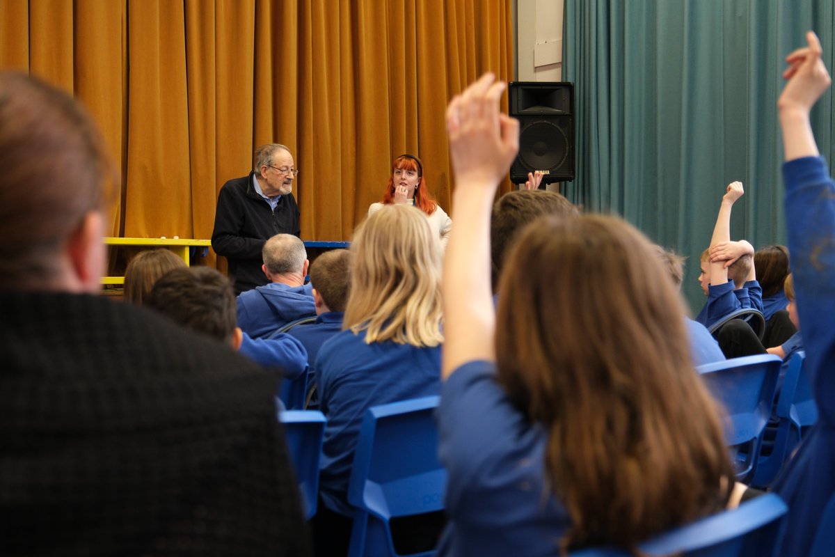 Thank you to Dr Martin Stern MBE for coming to our school to talk to P6 to S4 about his experiences as a Holocaust survivor. Thank you too to @EilidhLean and the @AnneFrankTrust for all the work you have done with our young people. Photo credit: @Eloiseb_ (1/2)