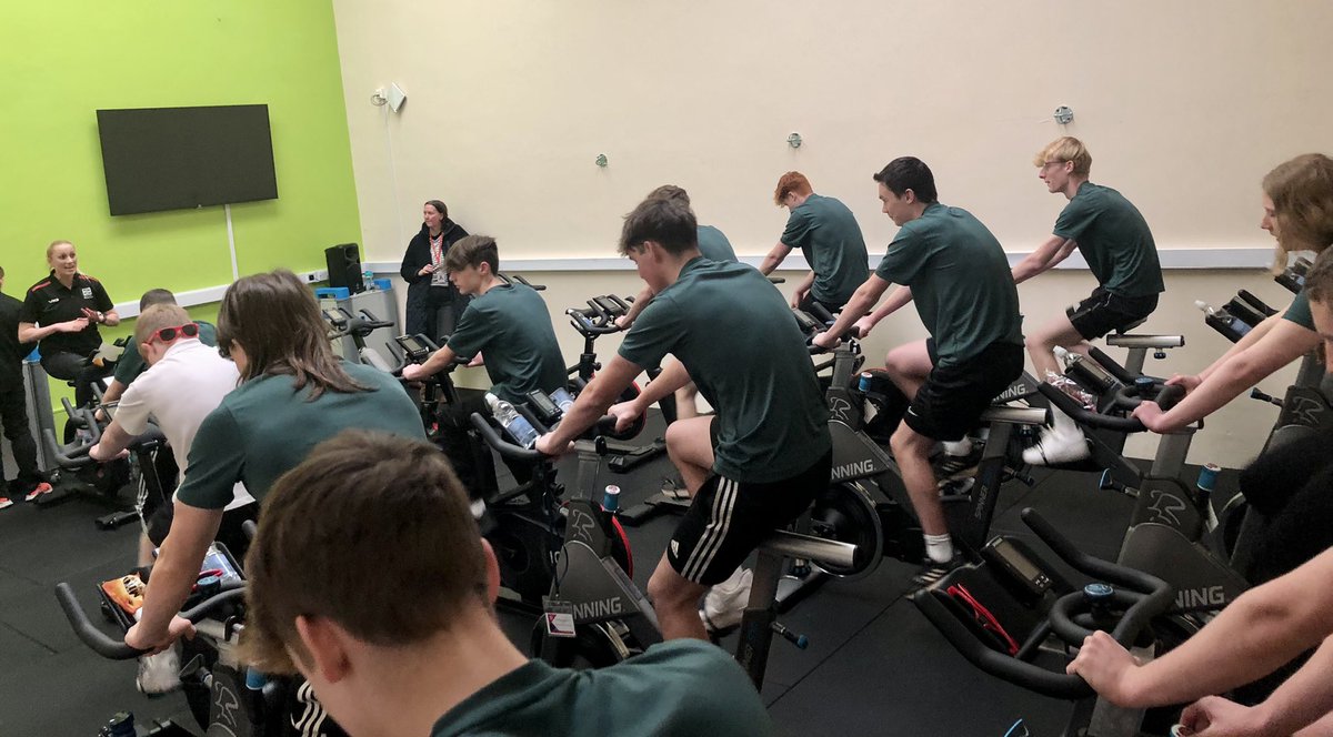 Big thanks to @coleggwent for hosting our Year 11 GCSE PE group today. They covered Unit 2 - Anatomy and Physiology. A really focussed revision session in preparation for their theory exam in the summer term! @KingHenrySchool