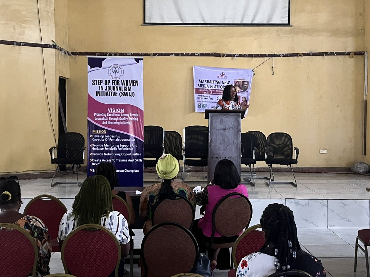 Okeremartha's tweet photo. Digital journalism; Investing in digital tools as journalists is key. It is important journalists get visibility for their stories &amp; maximize New Media platforms. - Tech expert, Paul Chimodo
#StepUp
#ScalingUpSkills
#FemaleJournalists
@StepUp4women @WSoyinkaCentre 
@AnngodwinJ https://t.co/6EDQxxzcze