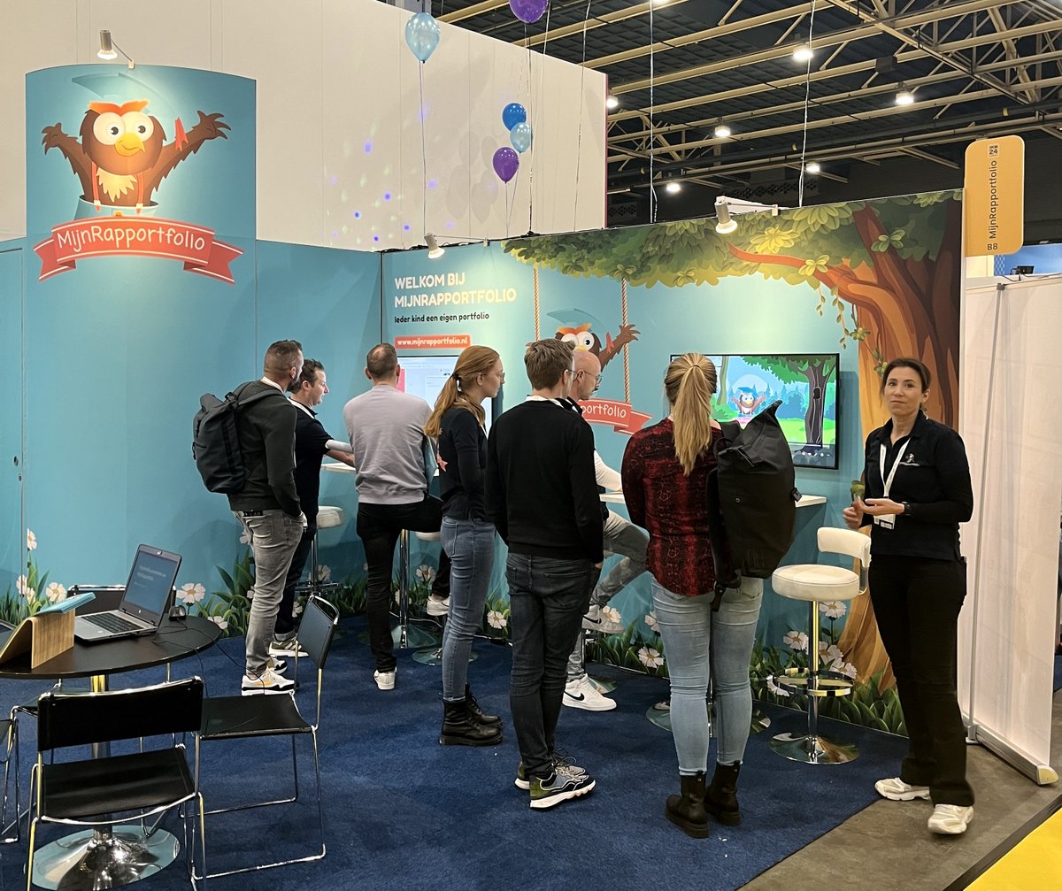 IPONevent's tweet image. Dag twee op #IPON2024 is in volle gang! Ontdek boeiende kennissessies en plan jouw bezoeken in de app. Bezoek nu de Keynote met Carla Haelermans: "Maakt AI alles beter?".
Bekijk hier enkele foto's van donderdagochtend, na afloop delen we meer op onze website!
#OnderwijsInnovatie