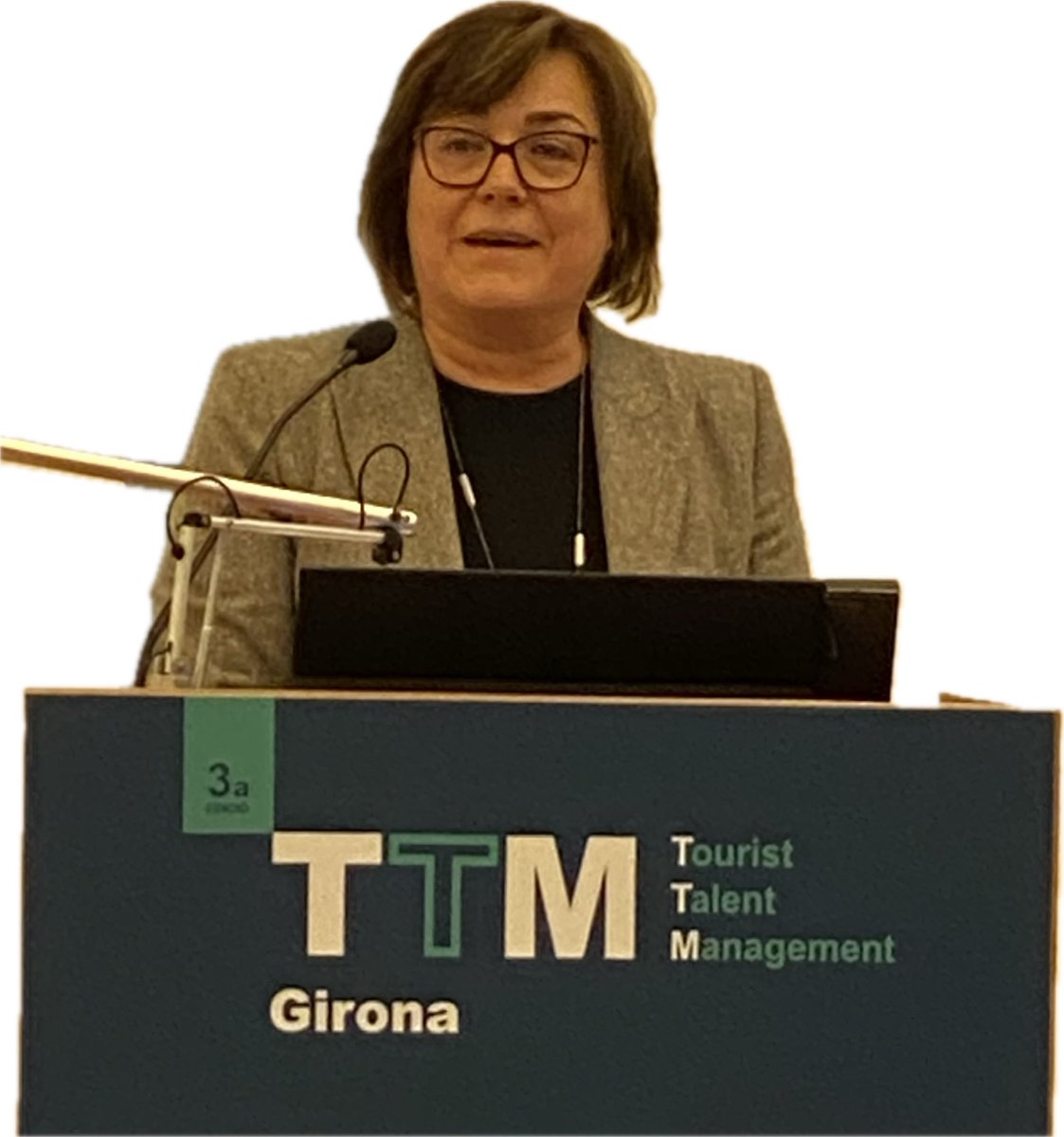 La periodista Susanna Quintana, relata les conclusions del #TTM2024 en la recerca i la motivació del talent en el sector turístic: Valorar les persones, fomentar el compromís i implicar professionals i turistes en un mateix projecte, @fundjordicomas @fundacioguitart @CETT_UB