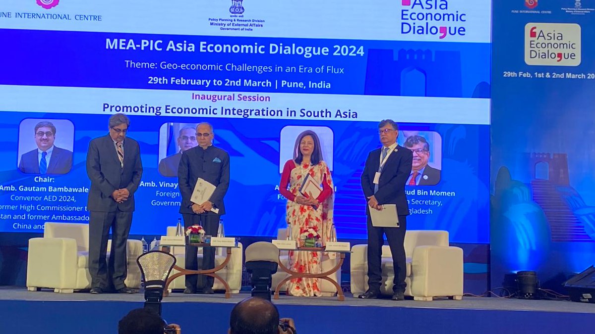 Foreign Secretary Amb Masud Bin Momen is attending Asia Economic Dialogue in Pune, India. FS momen shared his views on’ Promoting Economic Integration in South Asia’ along with Foreign Secretary of India and Nepal at inaugural session.