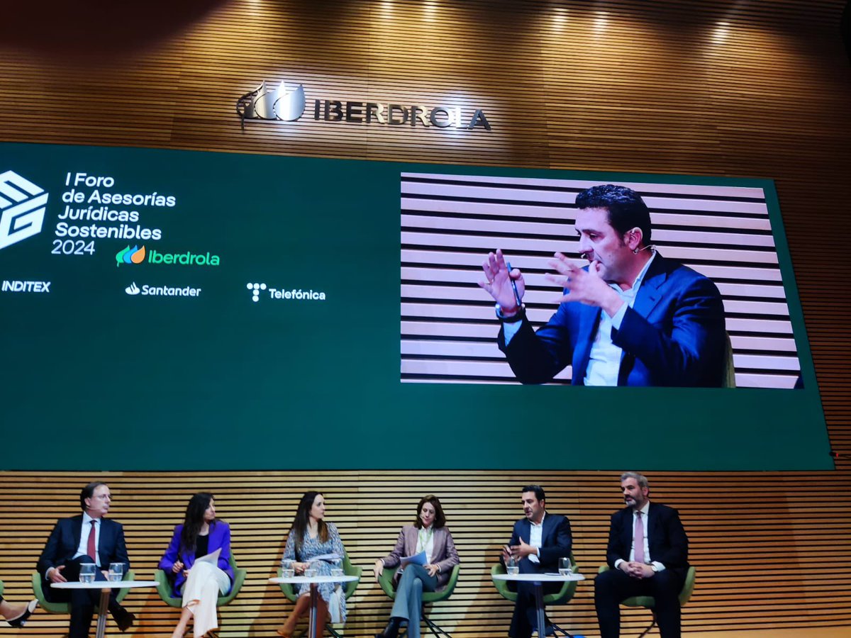 Hoy hemos debatido sobre compromiso social en el I foro de asesorías jurídicas sostenibles organizado por <a href="/iberdrola/">Iberdrola</a>, <a href="/bancosantander/">Santander</a>, <a href="/InditexSpain/">Inditex España</a> y <a href="/Telefonica/">Telefónica</a> #ESG