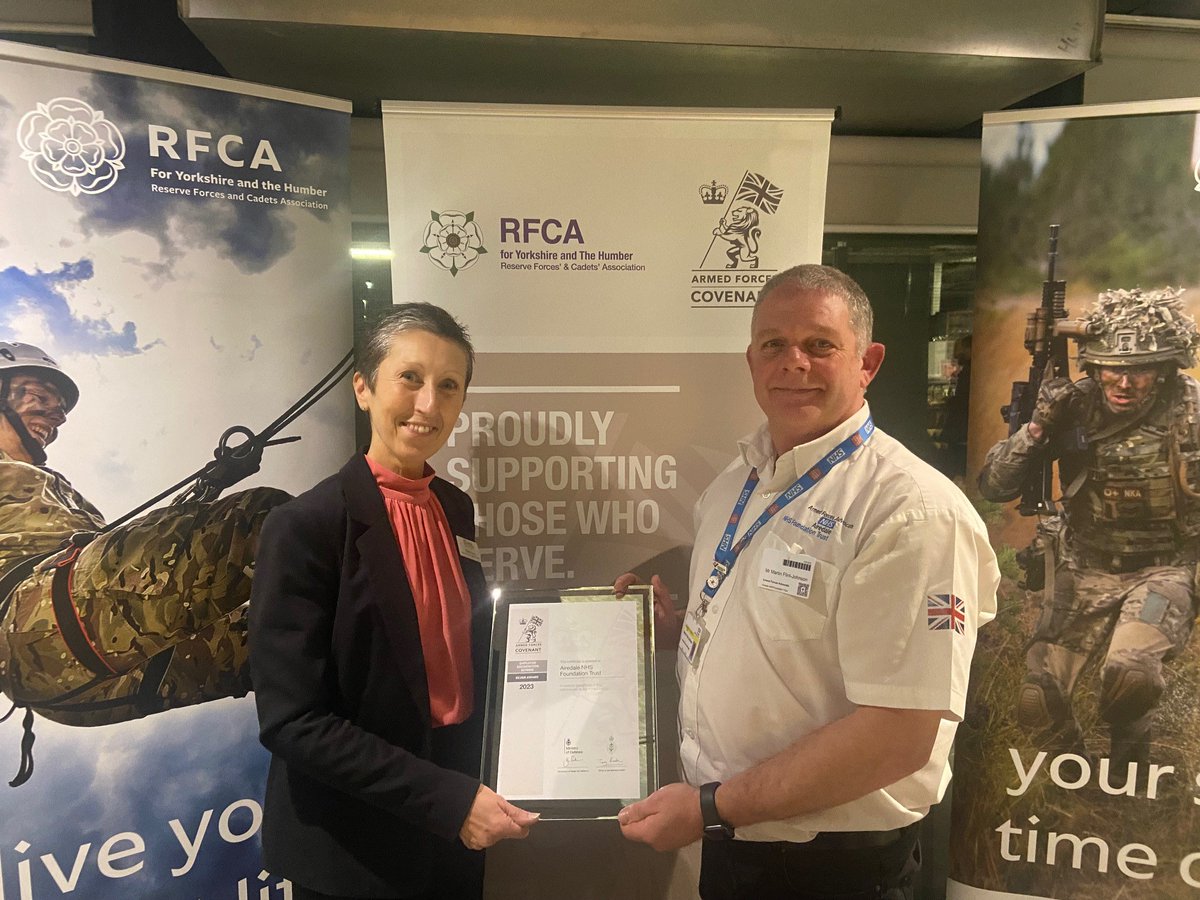 So proud of our #ArmedForcesAdvocate Martin receiving our #ERS Silver award last night from Pauline King <a href="/RFCAYH/">RFCA Yorkshire and the Humber</a> 

⭐ It's awarded for our commitment to helping those from the Armed Forces Community to gain employment.

More info about how we can help 👉 ow.ly/4u9c50QJe6S