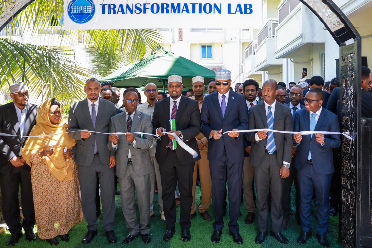 Excited to inaugurate our new Transformation Lab today! Joined by Cabinet members & passionate Trainers of Trainees from various ministries, we're eager to tackle important issues and elevate our national priorities. This lab is a key part of our National Transformation Plan.
