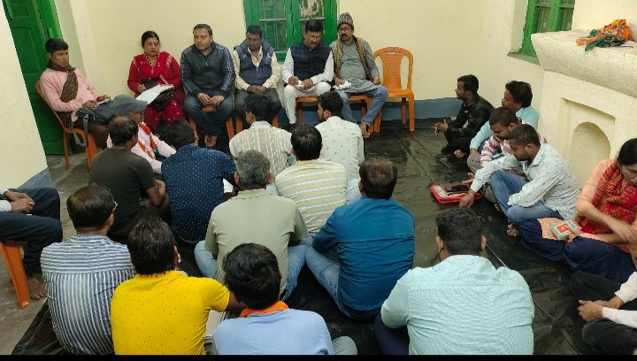 sanjaypalbjp's tweet photo. " উপভোক্তাদের সমৃদ্ধি, মোদীর গ্যারান্টি "
@BJPAsansol জেলার, কুলটি বিধানসভায়, চার মন্ডলের সদস্যদের নিয়ে উপভোক্তা বিষয়ক বিশেষ  কর্মশালা.. 
9638002024 নম্বরে মিসড কল দিন, প্রধানমন্ত্রী নরেন্দ্র মোদীর সঙ্গে যোগাযোগ করুন। @DrSukantaBJP
@Amitava_BJP @bappachatterji https://t.co/KgMwz8C4qJ