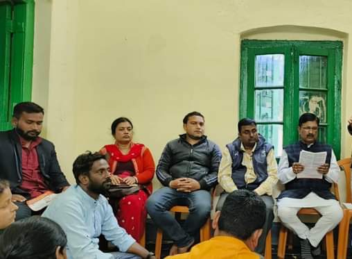 sanjaypalbjp's tweet photo. " উপভোক্তাদের সমৃদ্ধি, মোদীর গ্যারান্টি "
@BJPAsansol জেলার, কুলটি বিধানসভায়, চার মন্ডলের সদস্যদের নিয়ে উপভোক্তা বিষয়ক বিশেষ  কর্মশালা.. 
9638002024 নম্বরে মিসড কল দিন, প্রধানমন্ত্রী নরেন্দ্র মোদীর সঙ্গে যোগাযোগ করুন। @DrSukantaBJP
@Amitava_BJP @bappachatterji https://t.co/KgMwz8C4qJ