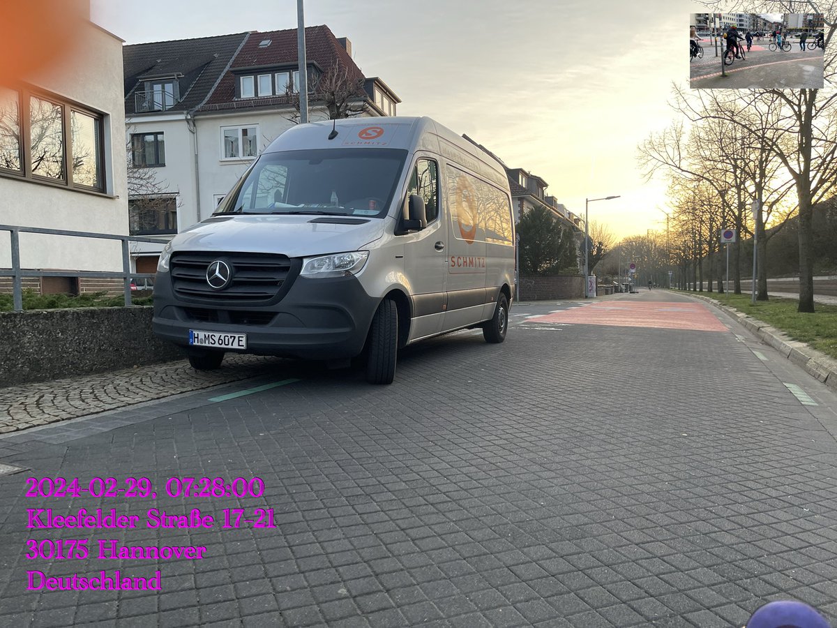 ICESonic6's tweet image. Handeln durch Umsetzen - Sorgt für Grundsätzliche#BewusstseinVeränderung #KlimaNeutral2030 @KlimaRegion #Veloroute @SFFHannover @CritMassHann @Marathon_HAJ @SpdZoo @spdhannover @jusos @SFFHannover @Polizei_H @Daniela_Behrens @OlafLies @SPDNDS #G20a @AufstandLastGen #RadRevolution