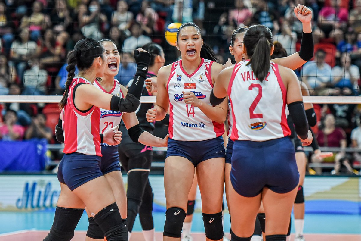 "Alam ko na kahit anong mangyari may sasalo sa akin. Kahit sa court andyan naman si ate ly. Si ate ells nasa likuran ko lang. So yun, napakagaan sa loob ko na andyan lang sila [lahat ng mga seniors ko]." - Bea