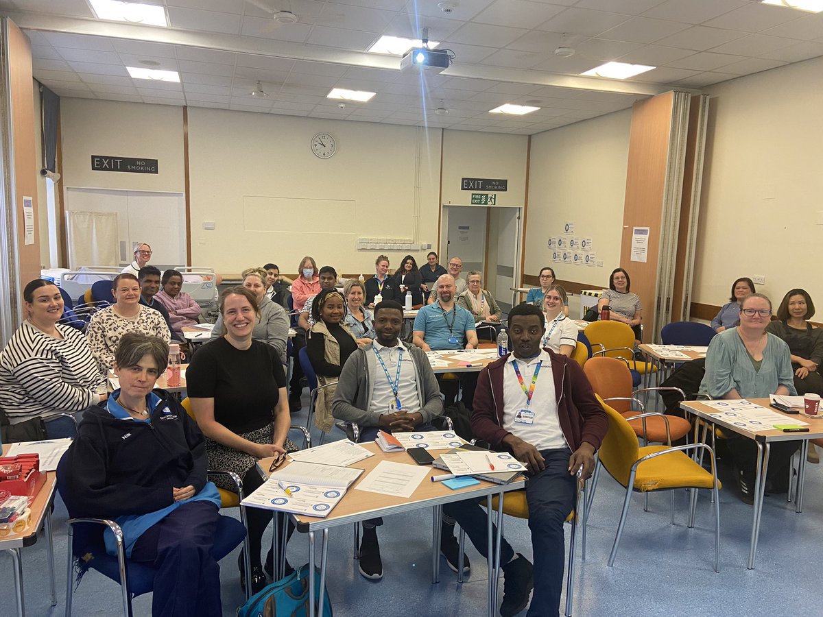 Some great conversations about the importance of patient centred care with our @uhsft FOC converts! Individual actions with collective impact #patientsfirst @gailbyrneuhs @jennyloumilner @NaomiWilsonUHS