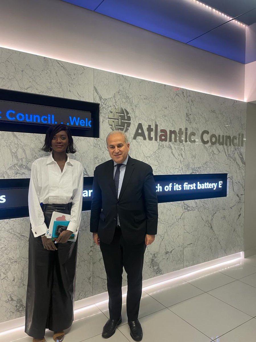 Pleased to meet with @ramayade @ACAfricaCenter during DC visit. Shared highlights of work done by @CairoPeaceKeep & by @AswanForum to advance #peace #security & #development in #Africa. Fruitful exchange on issues of mutual interest & on opportunities for collaboration. #CCCPA