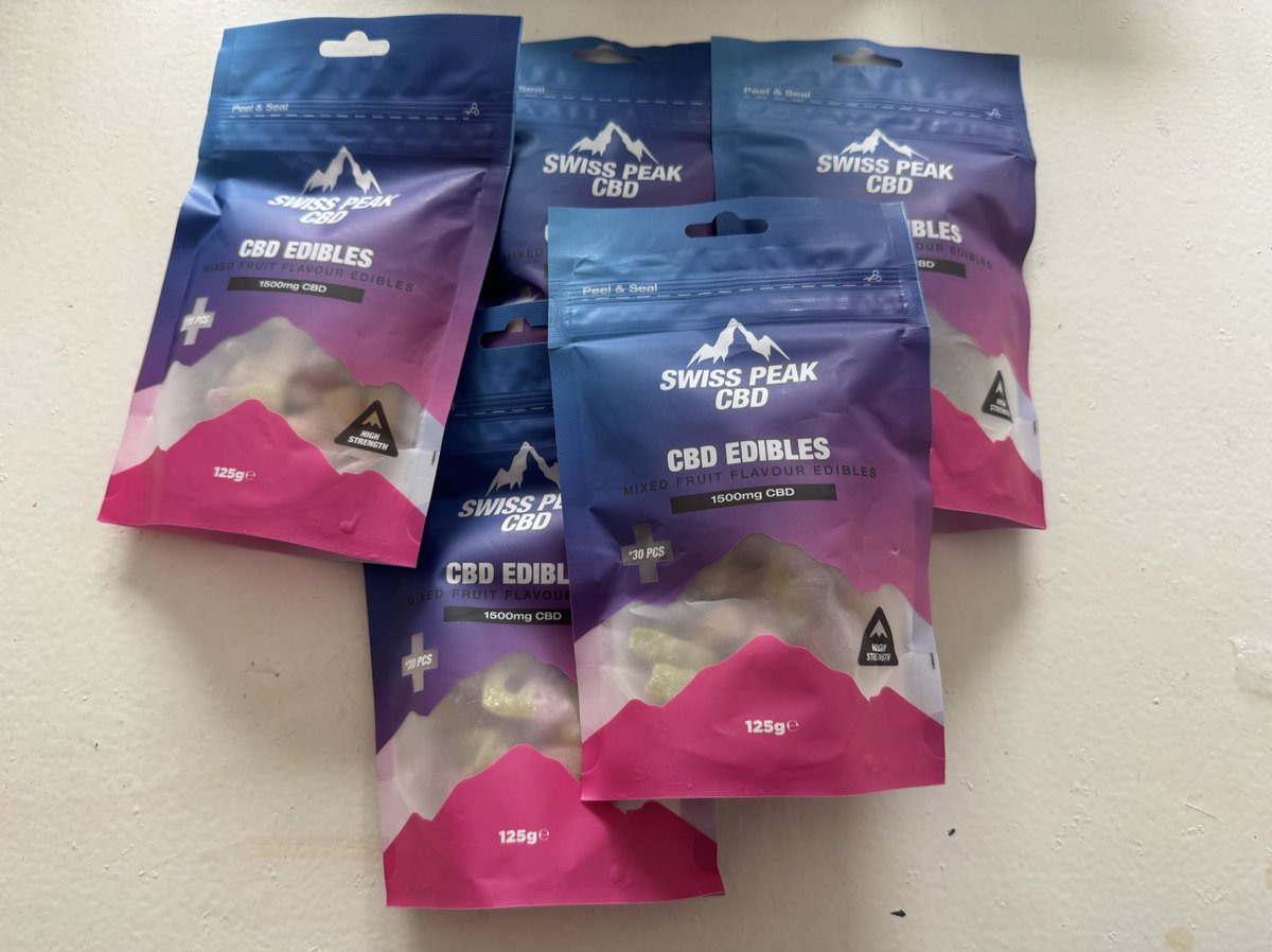 Massive thank you to <a href="/SwissPeakCBD/">Swiss Peak</a> for this little care package.
Can’t wait to try them later.
I’ll also be doing a cheeky #randomactofkindness today &amp; be giving away 2 packets to 2 lucky people.

All you need to do be in with a chance is;

RT this 
Tag 2 people you appreciate in