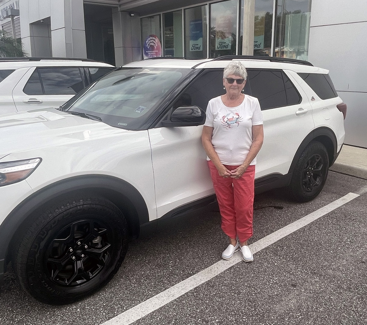 Lakeland_Ford's tweet image. Linda Hansen knew exactly where to go to get a #GreatDeal on the #2023Explorer... #LakelandFord &amp;amp; salesperson #RichardBerndt made sure buying was #Fast, #Fun &amp;amp; #Easy... #LookingGood Linda &amp;amp; #thankYou for choosing us for you rpurchase - we&apos;re here for you! #FordFamily #NewSUV