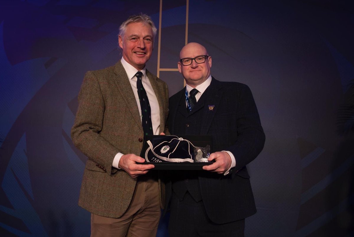 Here is our former Head of PE, Stuart McAslan, being awarded the retrospective Scottish Rugby Cap #1185 on Friday 23rd February before the Calcutta Cup match versus England at Murrayfield. 🏉