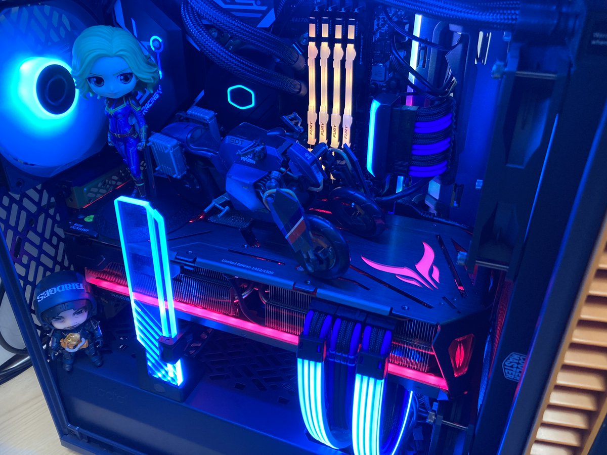 mog_mogo3's tweet photo. #fspgaming #ShowYourFSP
デス・ストPCを支えるのはFSPのHydro GT pro 1000W
i7-13700K🔥にRX 7900 XTX👿の構成でもしっかり安定かつ静かで快適です👍 https://t.co/dc8TPIkdTM
