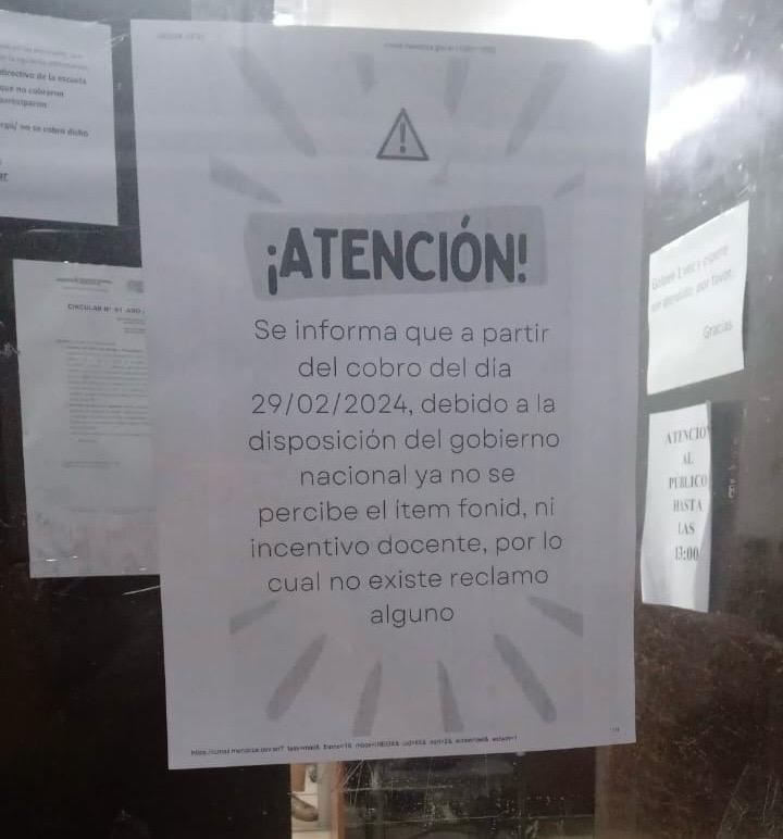 Con una acelerada inflación hoy miles de docentes hemos cobrado menos que el mes anterior. Milei nos saca el FONID y el <a href="/sutemendoza/">SUTE</a> firma una paritaria a la baja. Necesitamos un paro nacional URGENTE! Y que todas las escuelas debatan en asambleas y plenarios el plan de lucha