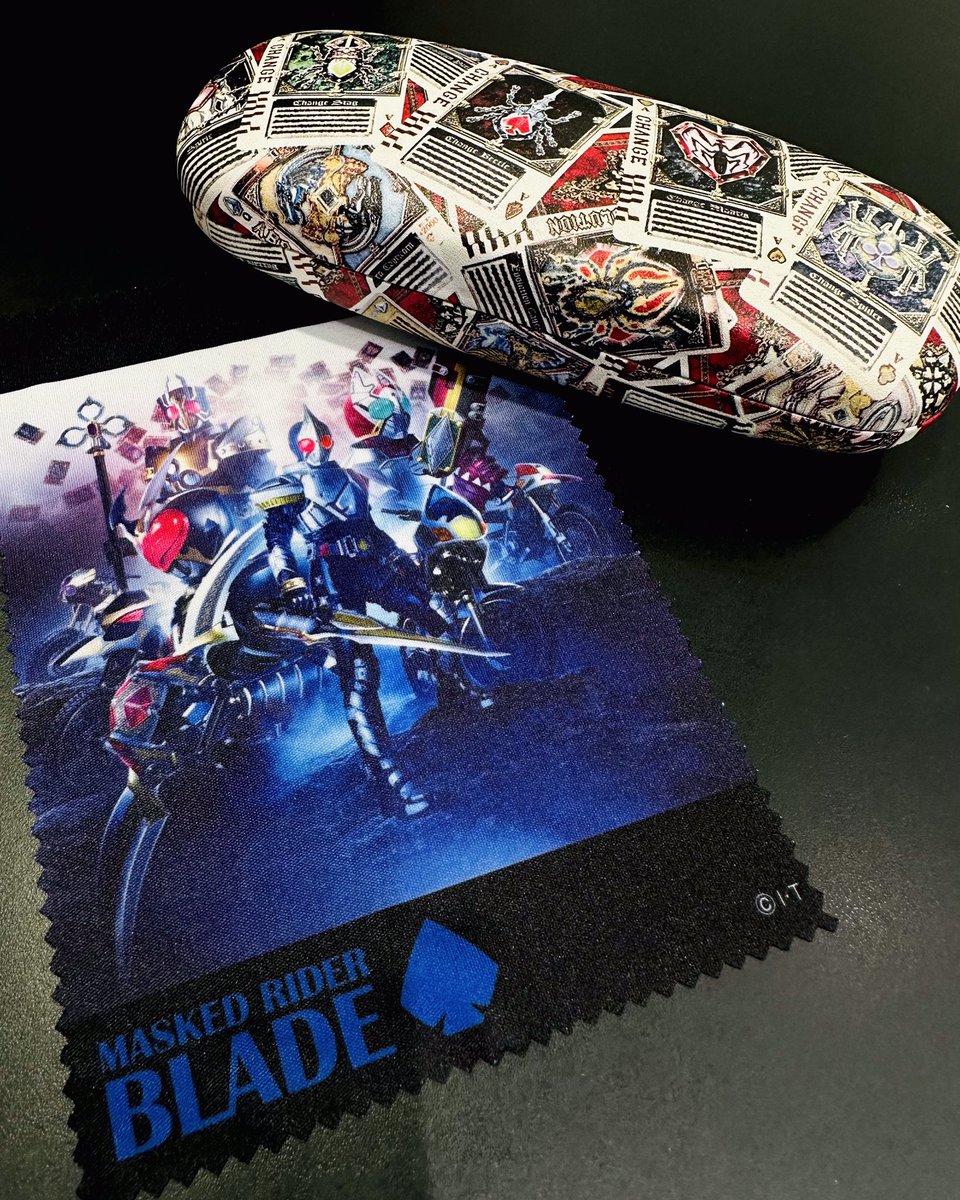 仮面ライダー剣　20th ダブルアクリルスタンド　3種　コンプリートセット Amazon.co.jp: 【メーカー特典あり】仮面ライダー剣（ブレイド） Blu