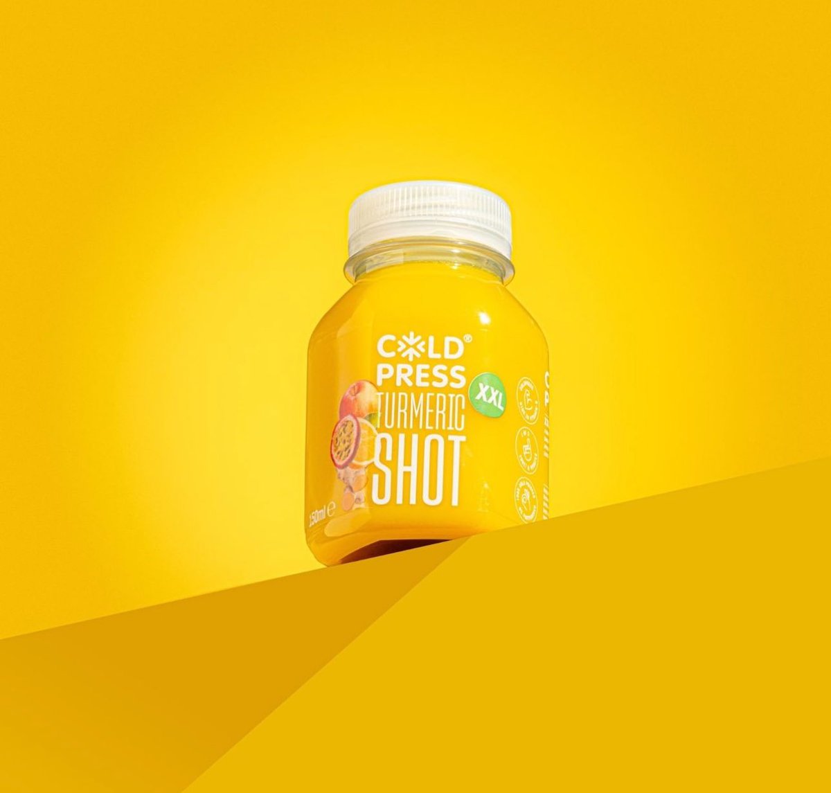 Our XXL Shots contain over 80% of your recommended daily Vitamin C intake 💛

#coldpress #turmeric #vitaminc