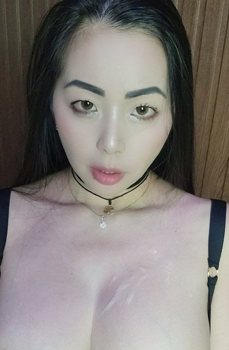 Watch Shanny Lam 🌻's leaked NSFW photo on TwXstars