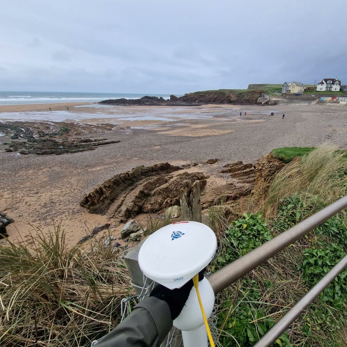 OfficialSWCM's tweet image. This week, the team has been installing/repairing more #CoastSnap sites as part of the @CornwallCouncil Making Space for Sand project. Have a look at our map on our website to find a site near you #coastalscience #communityengagement #communityscience 
southwest.coastalmonitoring.org/coastsnap-home/
