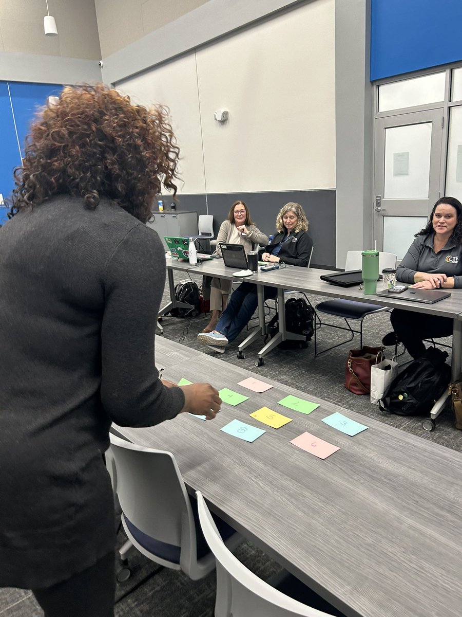 Amanda K. Dixon tweet media