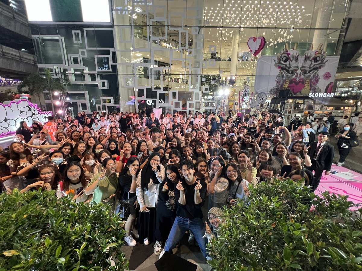 brightrpp_'s tweet image. ขอบคุณมากๆนะคับที่ยังมาเจอกันเยอะขนาดนี้ ดีใจที่ได้เจอทุกคนนะคับ และขอบคุณคนที่ส่งกำลังใจมาให้ด้วยนะคับ 🫶🏻 #SOLBright ☀️

และขอโทดสำหรับความผิดพลาดที่เกิดขึ้นด้วยคับ 🙇🏻‍♂️🙏🏼