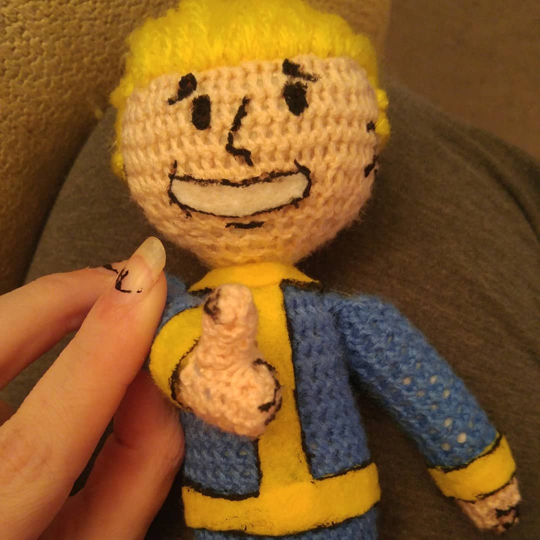 Jessica70674827's tweet photo. #GM awesome people. Today's post was a fun one to make. It's Vault Boy from the Fallout game. What do you think? #VAULTBOY #Fallout #Fallout76 #falloutboy #Fallout4 #mascot #interplay #postapocalyptic #wastland #rollplay #PlayStation5 #XboxOne #NintendoSwich #crochet #gamer https://t.co/cf2o692s2M