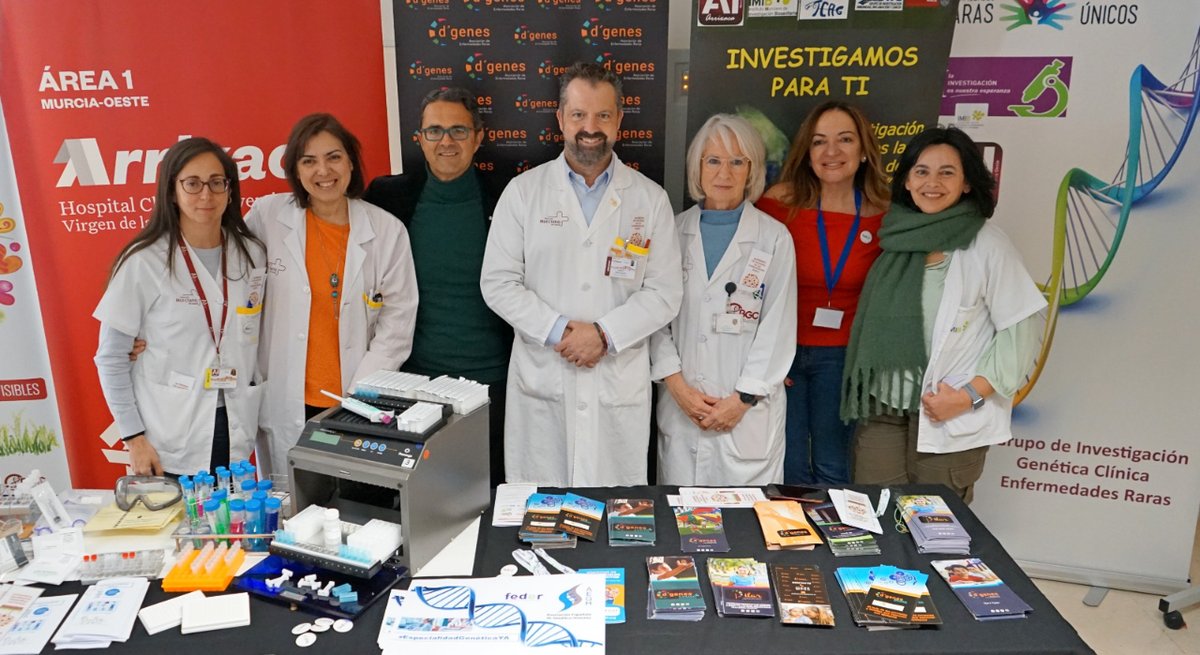 IMIB_RMurcia's tweet image. En el #DíaMundialdelasEnfermedadesRaras, asociaciones, médicos e investigadores participaron en una mesa informativa para recordar la importancia de visibilizar estas enfermedades.

La investigación es vital para la detección y la mejora de la calidad de vida de los pacientes.