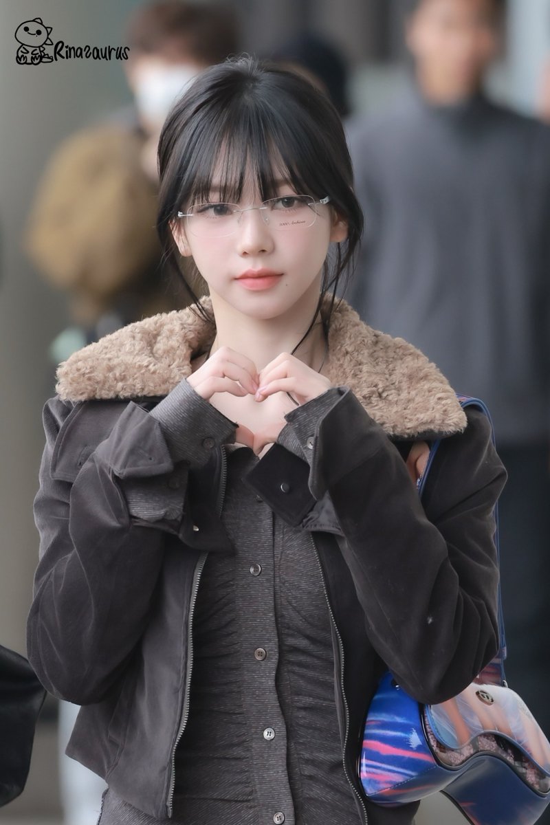 rinasaurus411's tweet photo. 240220 🦕

still and always

#카리나 #Karina
#유지민은봐라 https://t.co/sghYiboEMn