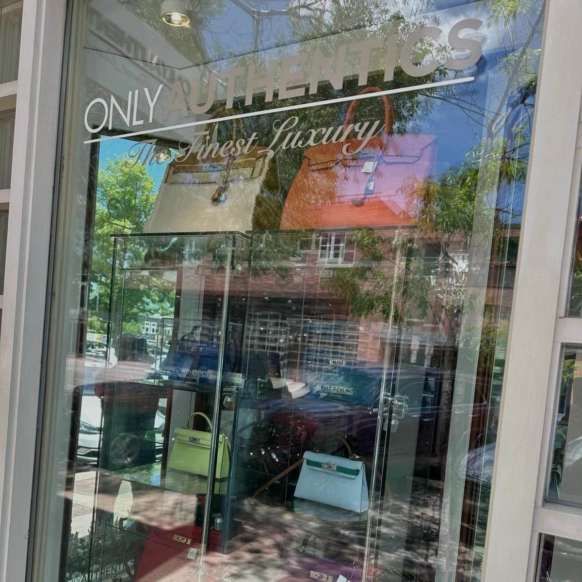 OnlyAuthentics's tweet image. Discover the Timeless Elegance of Hermes and Chanel at Only Authentics - Your Ultimate Destination for Luxury. Embrace the quintessential craftsmanship and unparalleled design ethos of these iconic brands. 
.
.

#palmbeach
#aspen 
#onlyauthentics
#HermesHandbags
#HermesBirkin