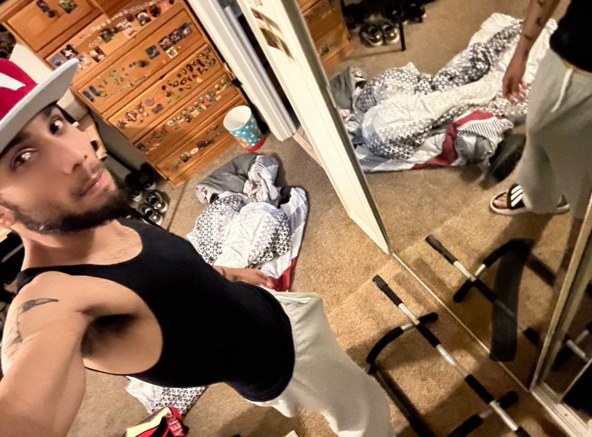 Sup suck this Little Dick 😈