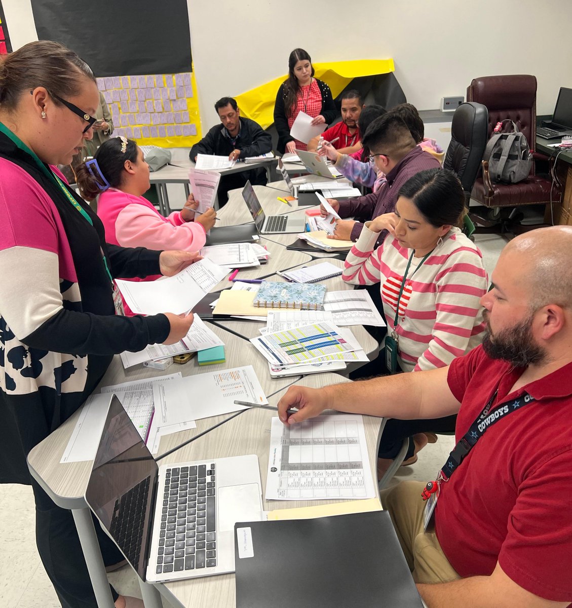 RegionOneESC's tweet image. Our Effective Schools team took charge, guiding @LyfordCISD Middle School teachers and leaders through a dynamic student growth strategic planning session! 📈🎓
Thank you, Lyford Middle School for choosing Region One! #DataDrivenLearning