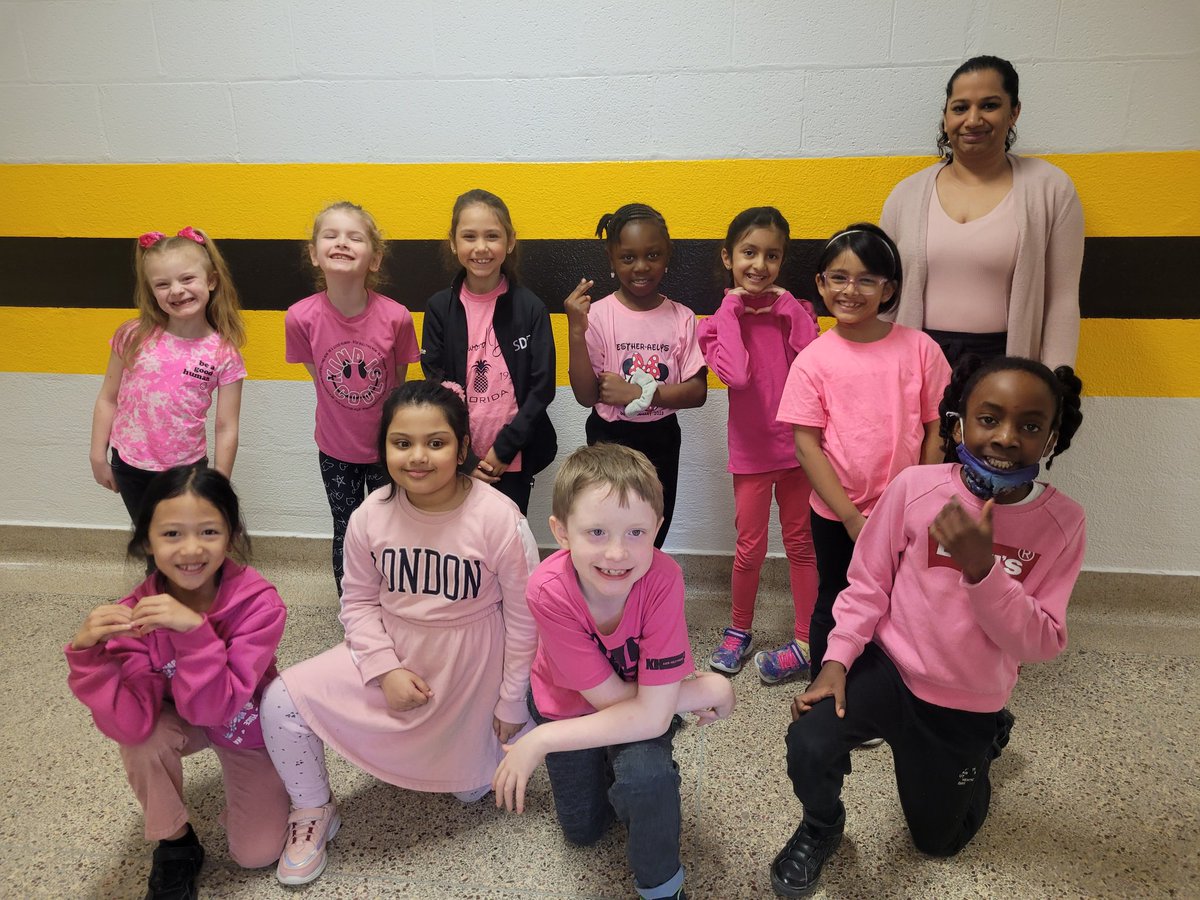 Spreading a little kindness at Cook yesterday🥰 #PinkShirtDay2024 @LizBHolder @MalikaGhousCA