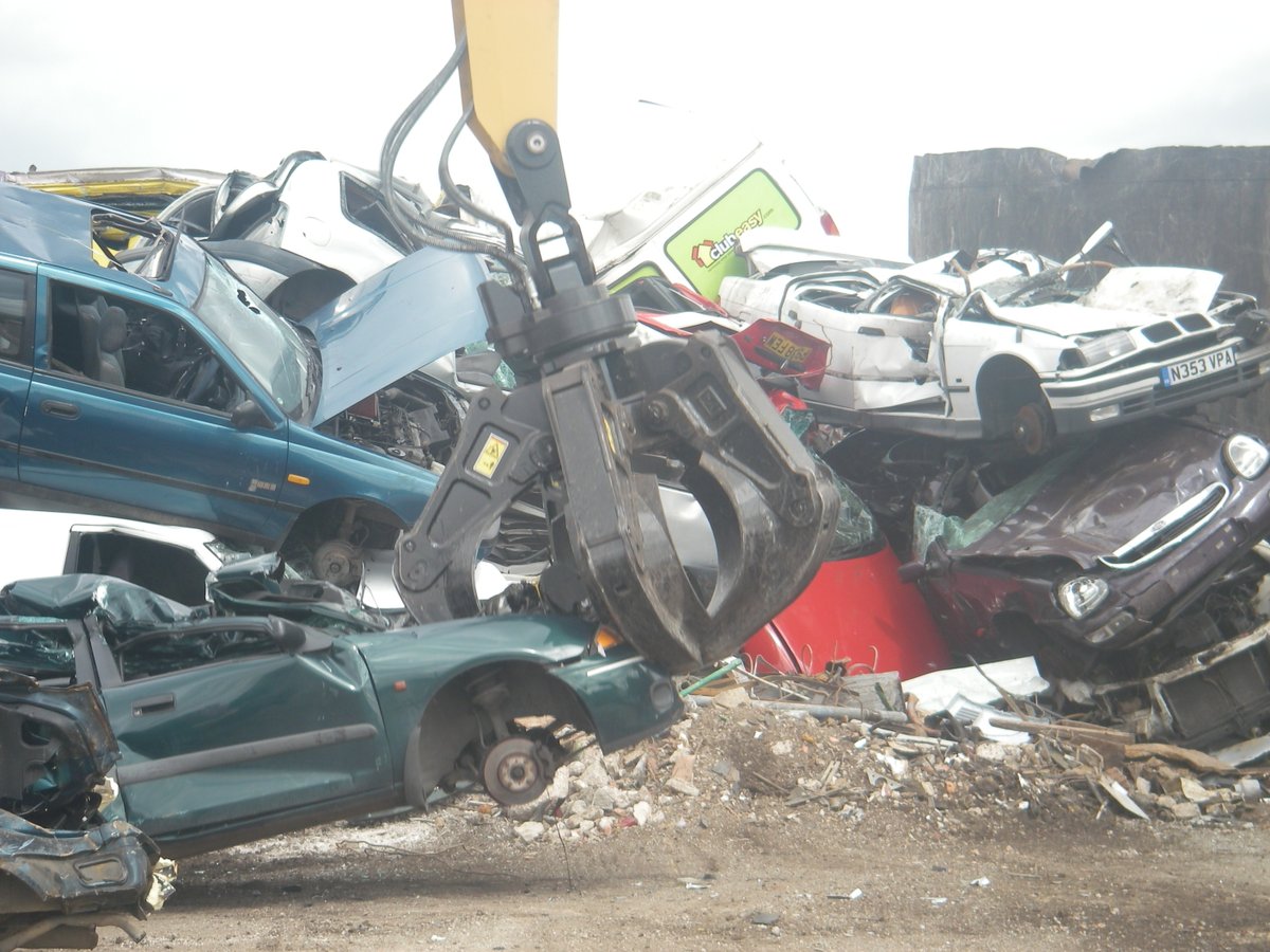 FinningNews's tweet image. Today we&apos;re heading back to 2010, when we were at Hull Ports with Morley Waste, watching their Cat® M325Ds in action.

#waste #materialhandler #tbt #togetherforgenerations #finningukireland #caterpillar
