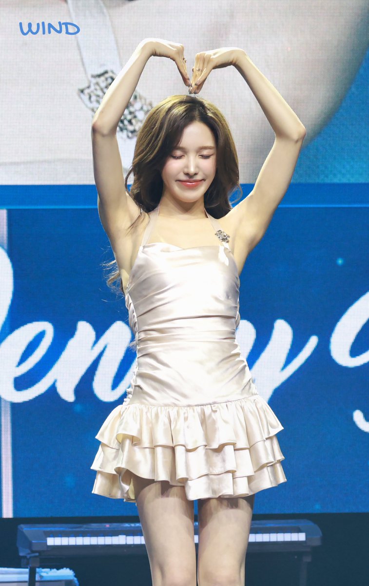 WIND_WIND94's tweet photo. 20240229

HAPPY WENDY DAY💙💙💙

#웬디 #Wendy 
#레드벨벳 #RedVelvet https://t.co/7RYsHHuBR9