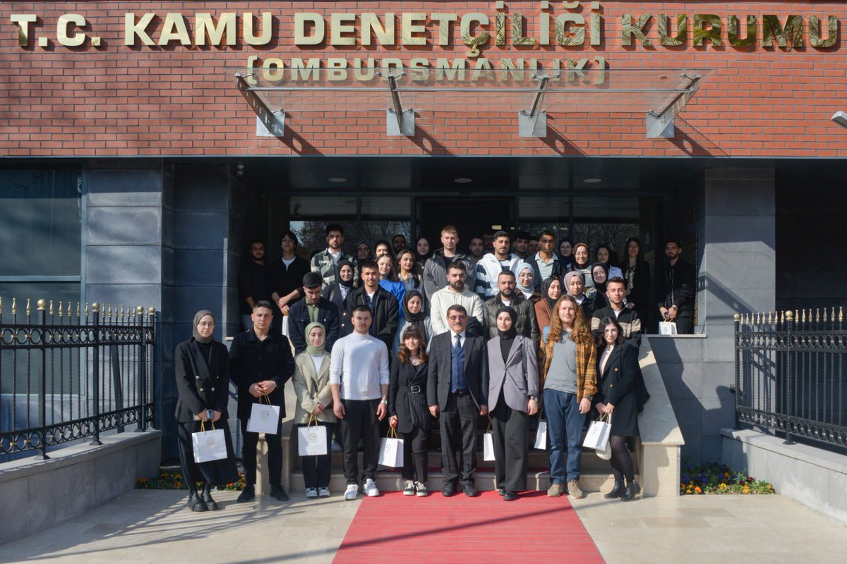 Kamu Denetçiliği Kurumu (Ombudsmanlık) (@trombudsman) on Twitter photo İstanbul Sabahattin Zaim Üniversitesi öğrencileri, KDK’yı ziyaret etti!
Öğrencilerle bir araya gelen Kamu Denetçimiz Sn. <a href="/yahya_akman/">Yahya Akman</a>, öğrencilere kurumumuzun işleyişini ve hak arama yollarını anlattı.
<a href="/AvSerefMalkoc/">Şeref Malkoç</a> <a href="/zaimuniv/">İZÜ</a> #KDK İstanbul Sabahattin Zaim Üniversitesi öğrencileri, KDK’yı ziyaret etti!
Öğrencilerle bir araya gelen Kamu Denetçimiz Sn. <a href="/yahya_akman/">Yahya Akman</a>, öğrencilere kurumumuzun işleyişini ve hak arama yollarını anlattı.
<a href="/AvSerefMalkoc/">Şeref Malkoç</a> <a href="/zaimuniv/">İZÜ</a> #KDK