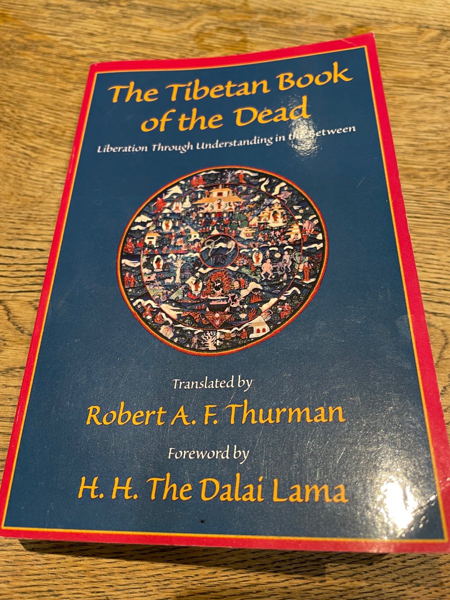 The Tibetan Book of the Dead by @BobThurman unlocks the wisdom of the 8th-century Tibetan teaching on life, death & in between. Accessible and yet thought-provoking writing on the indestructible drop, or our soul, or the subtle energy of our mind, transcends time and geographies