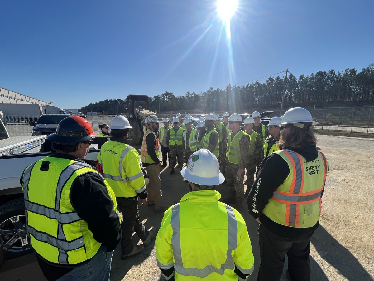 _EvansGC's tweet image. Last week, our expansion project hosted #ConstructionEngineering students from the @Citadel1842 School of Engineering. #EvansCharleston and our subcontractor #LandmarkConstruction gave a Construction/Engineering Equipment Class on civil equipment. #EvansCulture