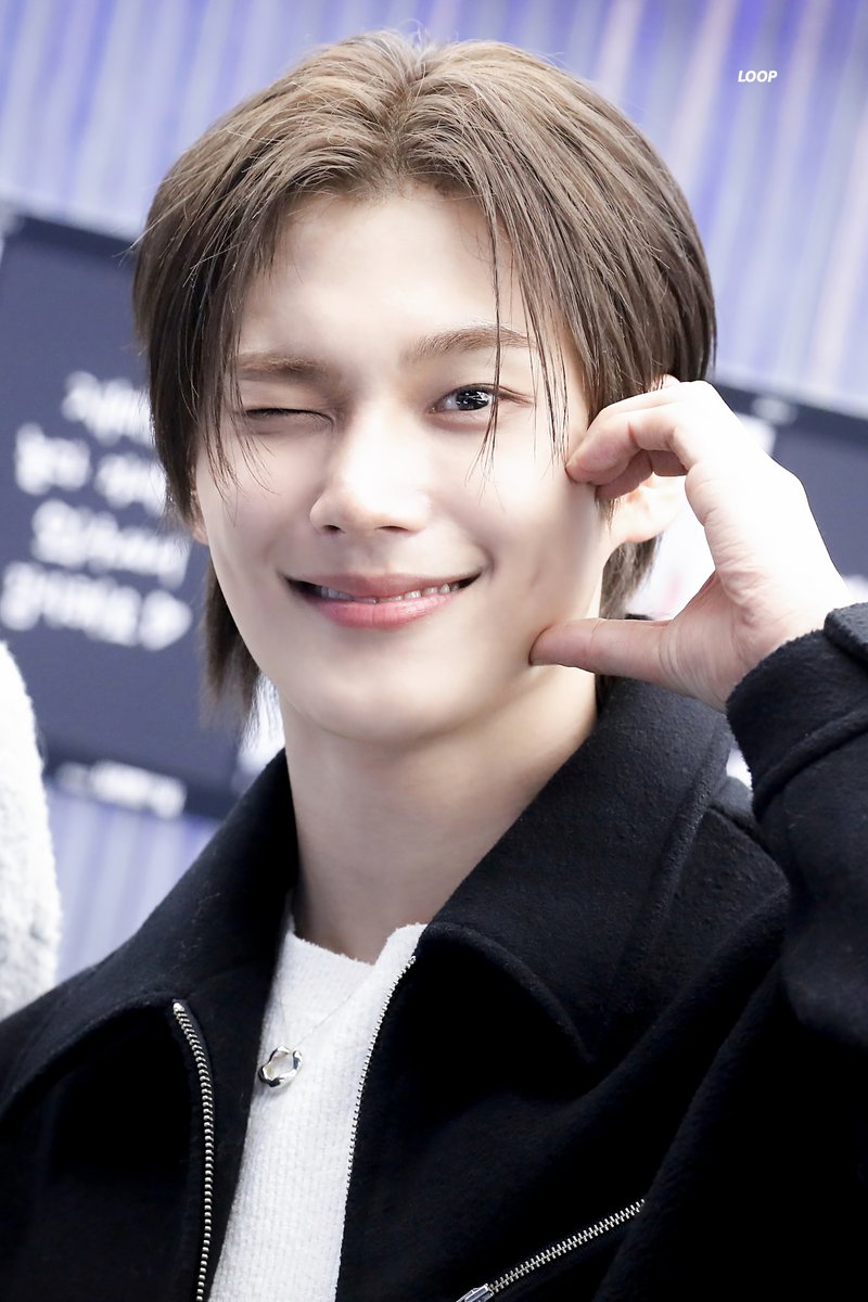 HB_LOOP's tweet image. 240124 🩵

#박한빈 #PARKHANBIN 
#비니를쓴콩 #이븐 #EVNNE